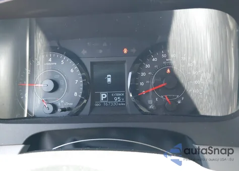 2015 Toyota Sienna Le 8 Passenger z USA, uszkodzony, nr VIN 5TDKK3DC5FS595278